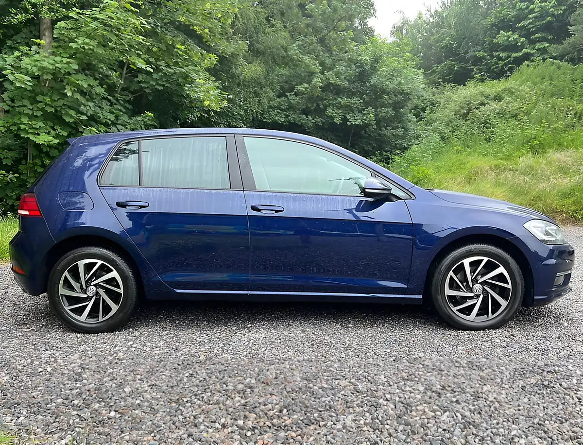 Used 2020 Volkswagen Golf Match Edition Blue - Interior and Exterior details 2