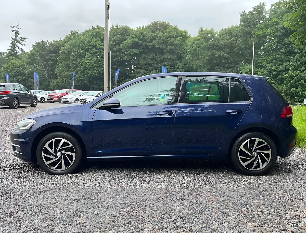 Used 2020 Volkswagen Golf Match Edition Blue - Interior and Exterior details 6
