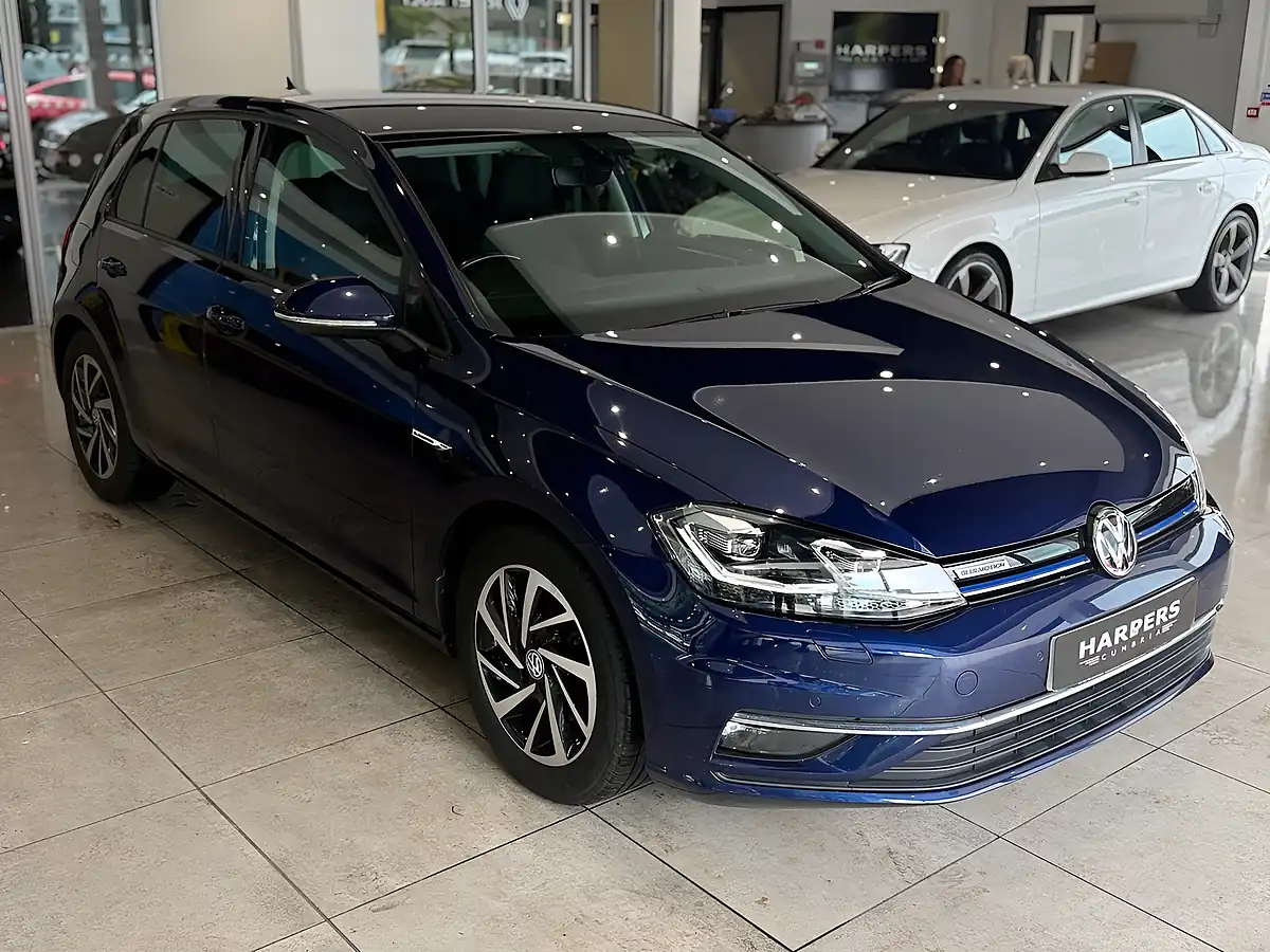 Used 2020 Volkswagen Golf Match Edition Blue - Interior and Exterior details 10