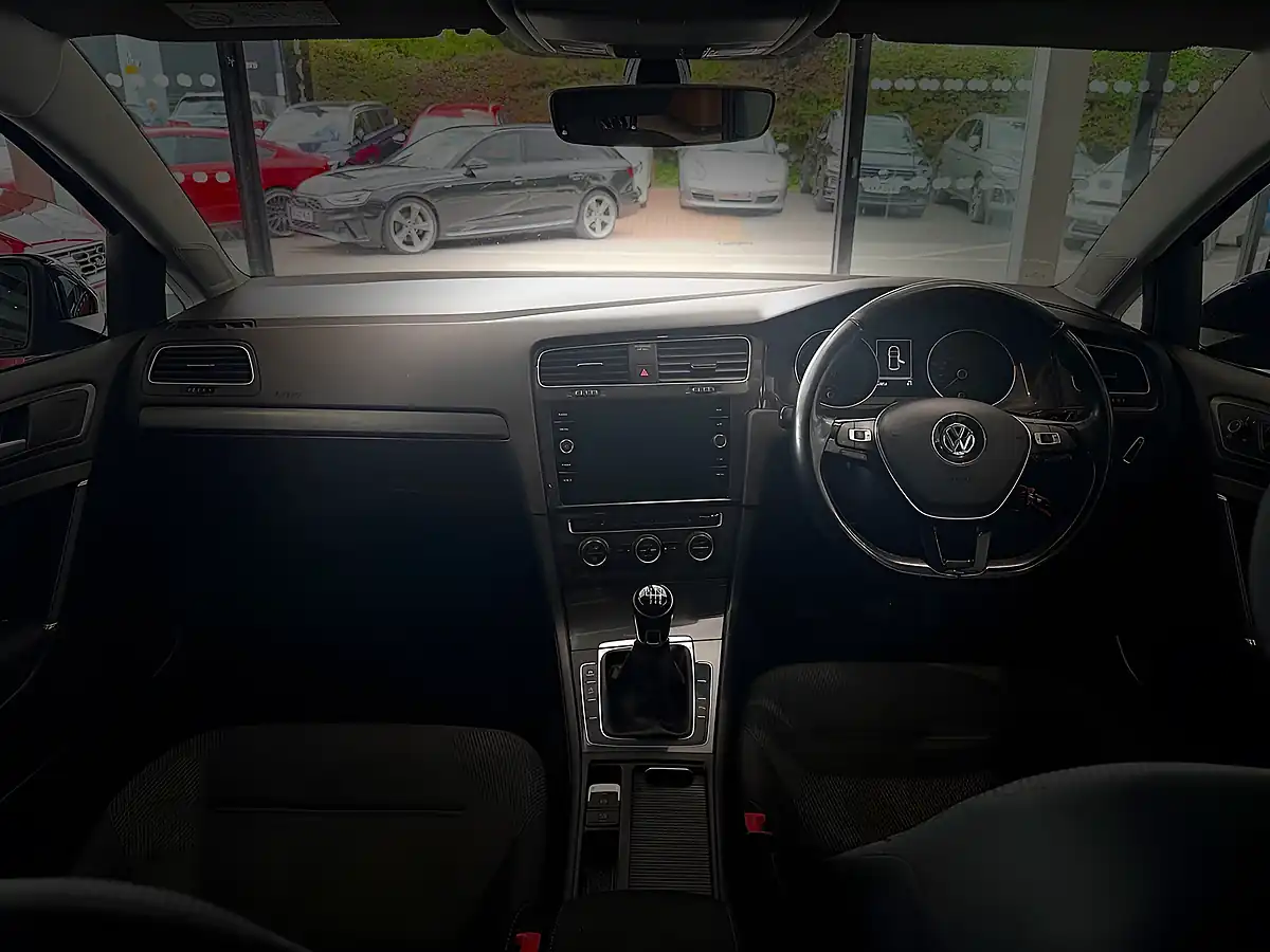 Used 2020 Volkswagen Golf Match Edition Blue - Interior and Exterior details 19