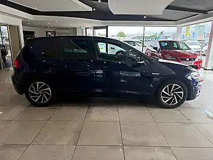 Used 2020 Volkswagen Golf Match Edition Blue - Interior and Exterior details 9