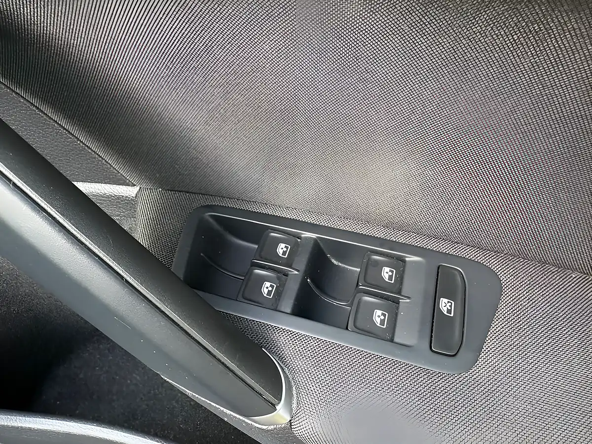 Used 2020 Volkswagen Golf Match Edition Blue - Interior and Exterior details 19