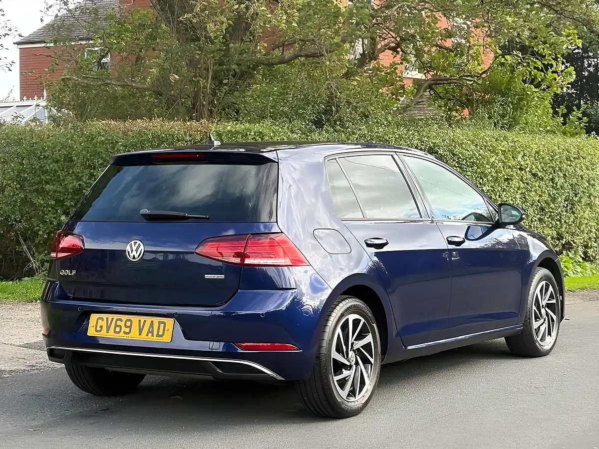 Used 2020 Volkswagen Golf Match Edition Blue - Interior and Exterior details 8