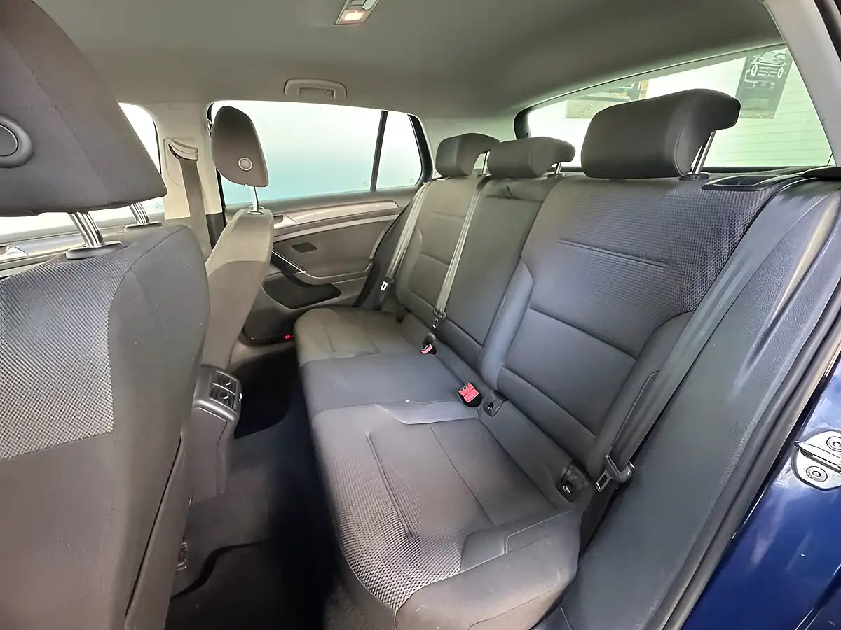 Used 2020 Volkswagen Golf Match Edition Blue - Interior and Exterior details 13