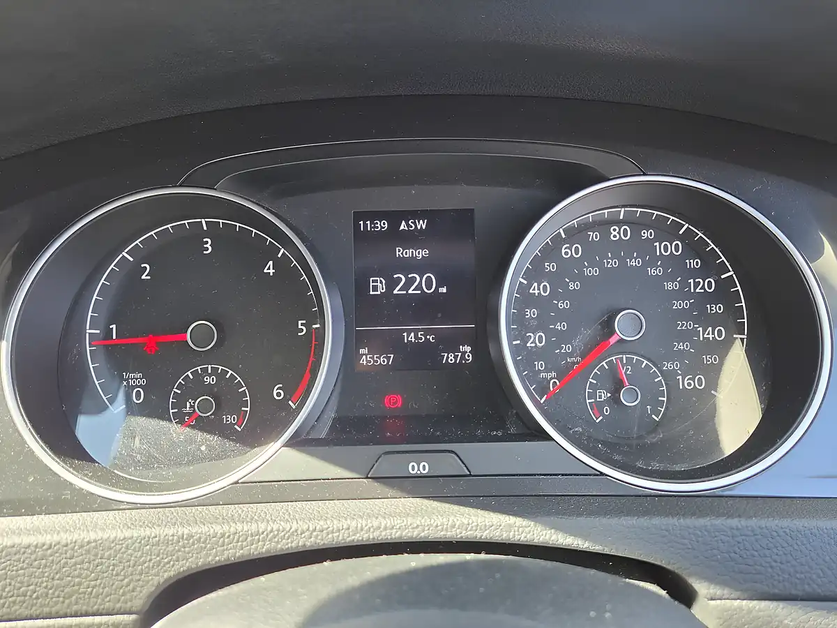 Used 2020 Volkswagen Golf Match Edition Grey - Interior and Exterior details 9
