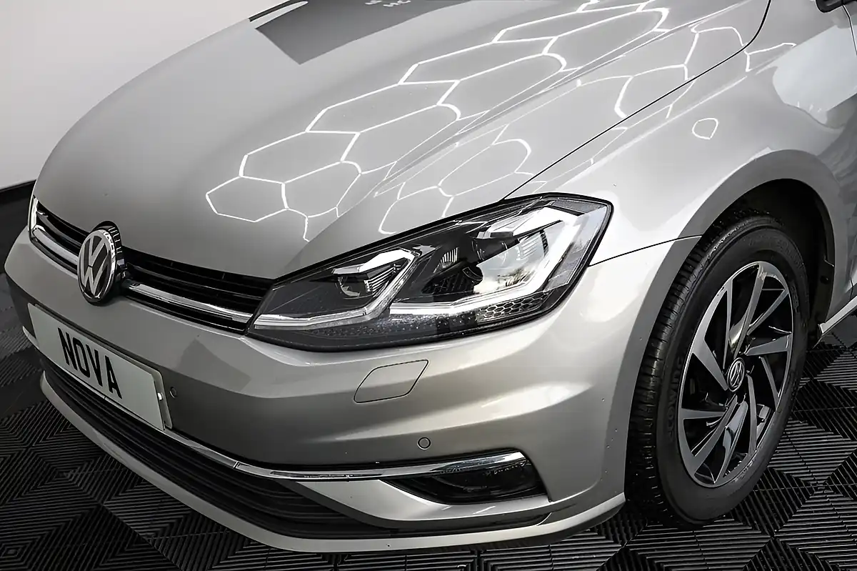 Used 2020 Volkswagen Golf Match Edition Silver - Interior and Exterior details 18