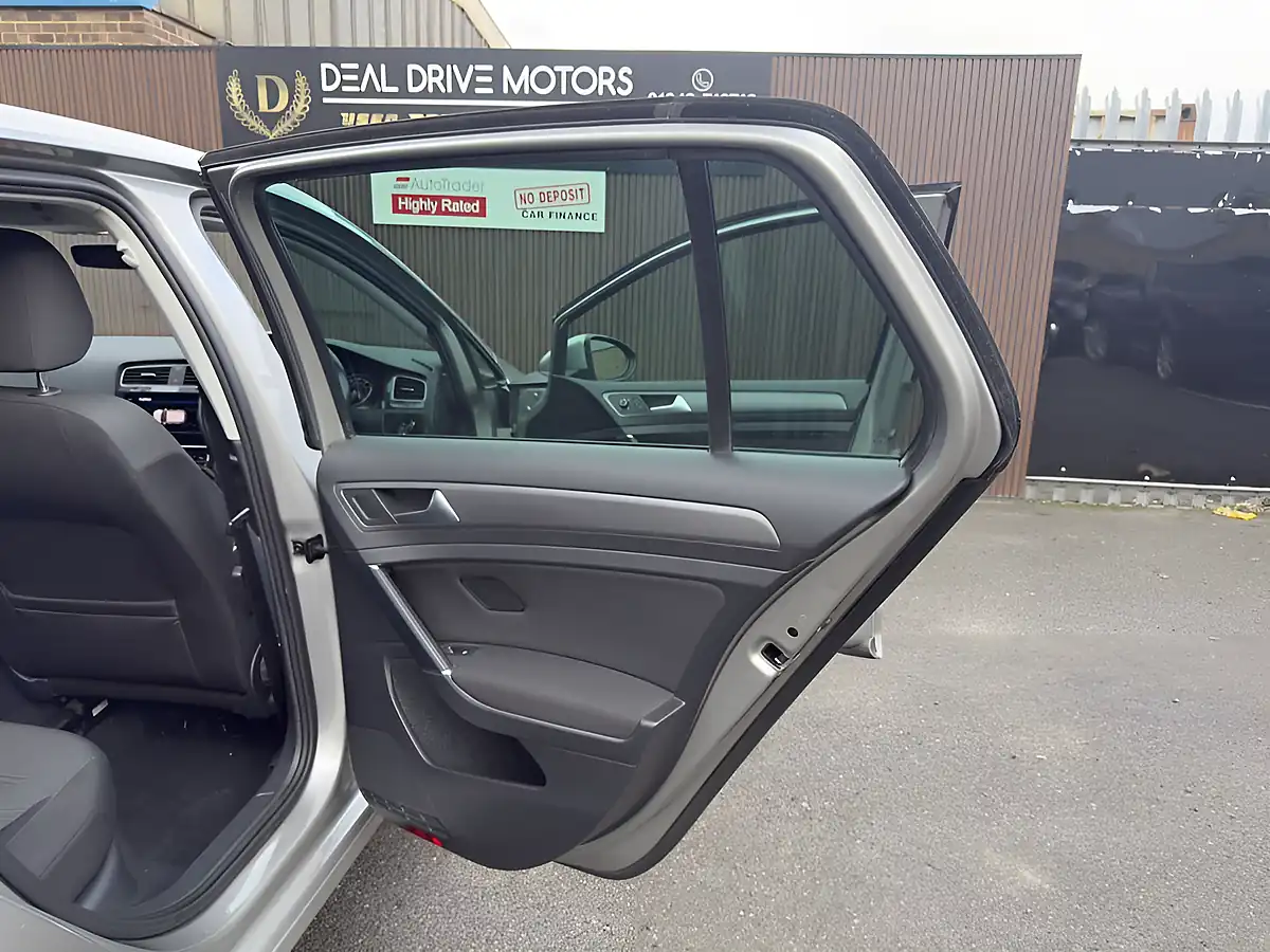 Used 2020 Volkswagen Golf Match Edition Silver - Interior and Exterior details 11