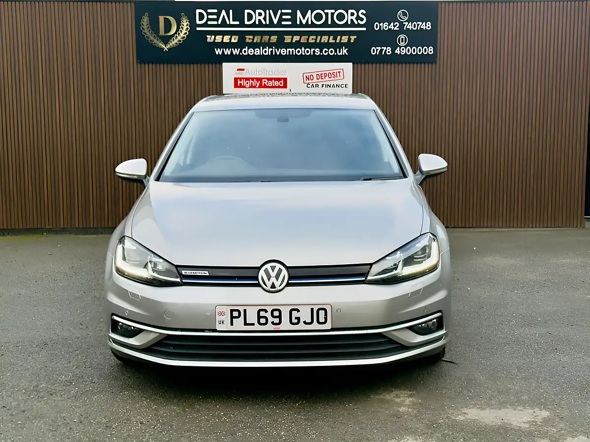 Used 2020 Volkswagen Golf Match Edition Silver - Interior and Exterior details 4