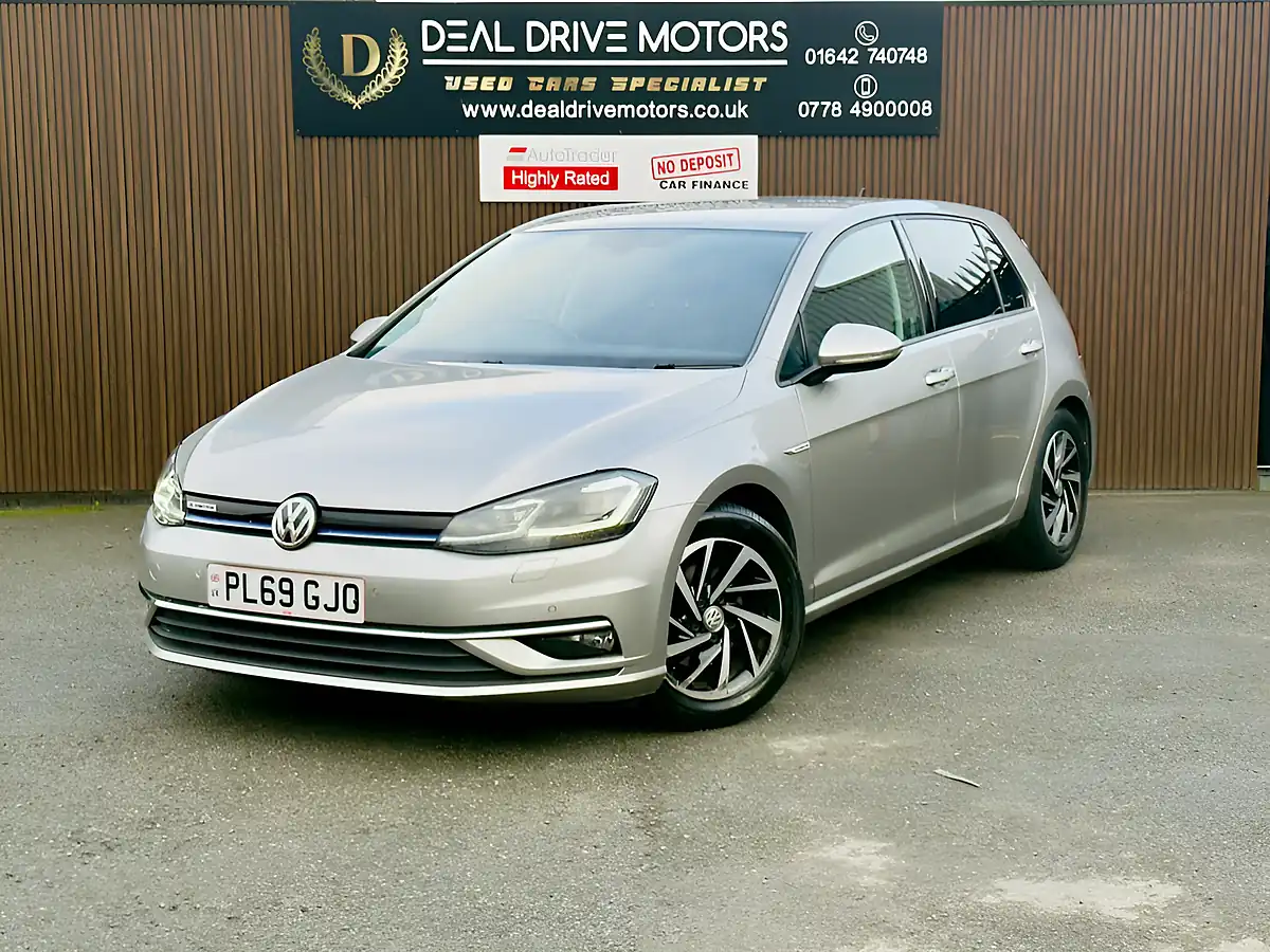 Used 2020 Volkswagen Golf Match Edition Silver - Interior and Exterior details 5