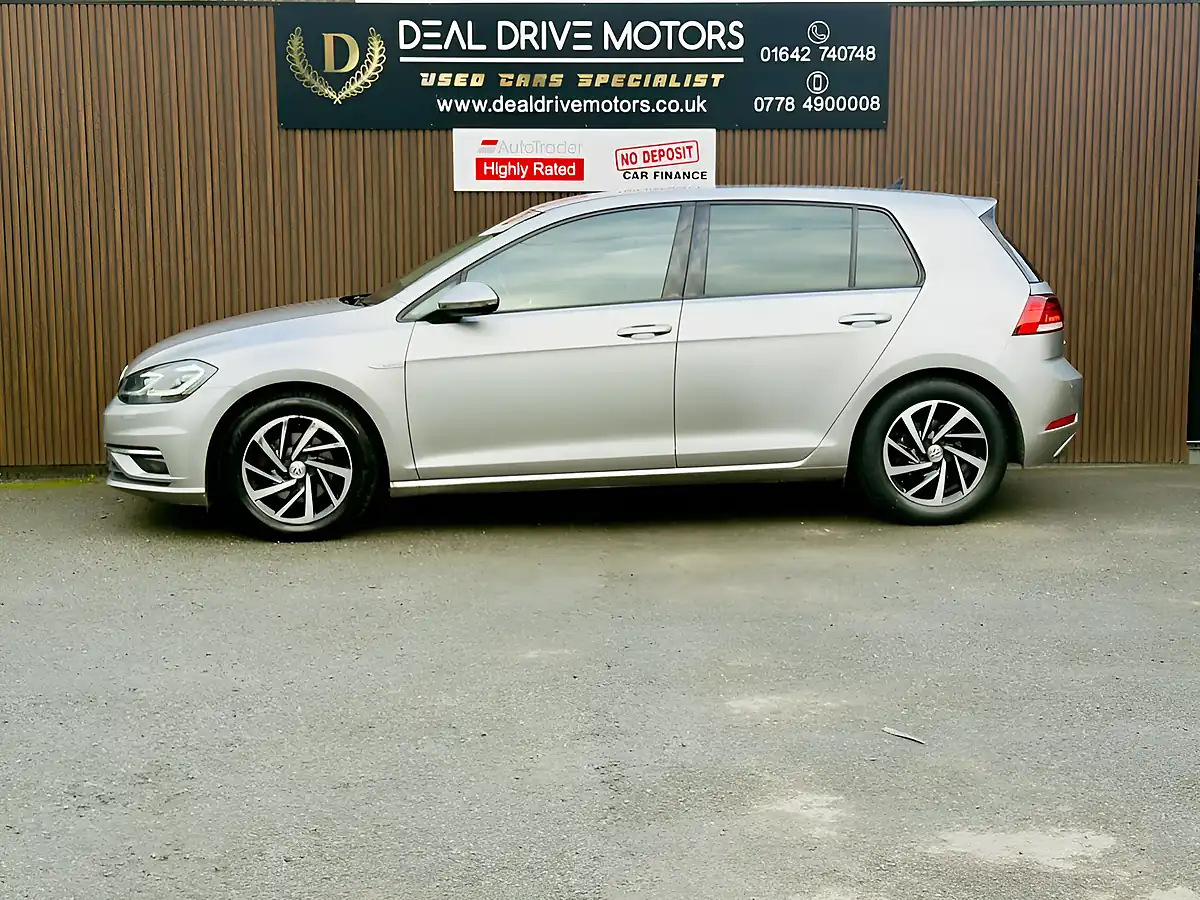 Used 2020 Volkswagen Golf Match Edition Silver - Interior and Exterior details 6