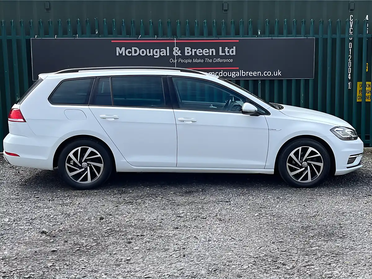Used 2020 Volkswagen Golf Match Edition White - Interior and Exterior details 7