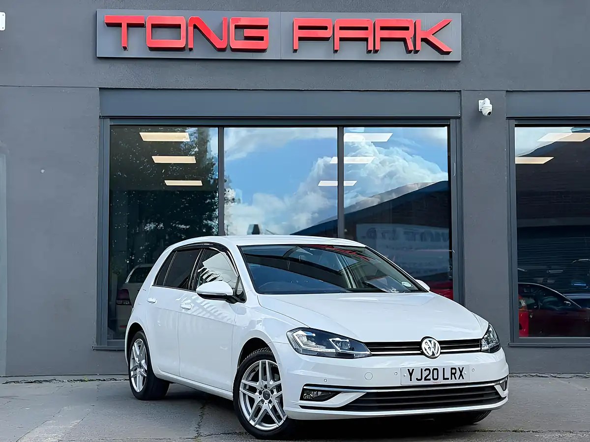 Used 2020 Volkswagen Golf Match Edition White - Front View