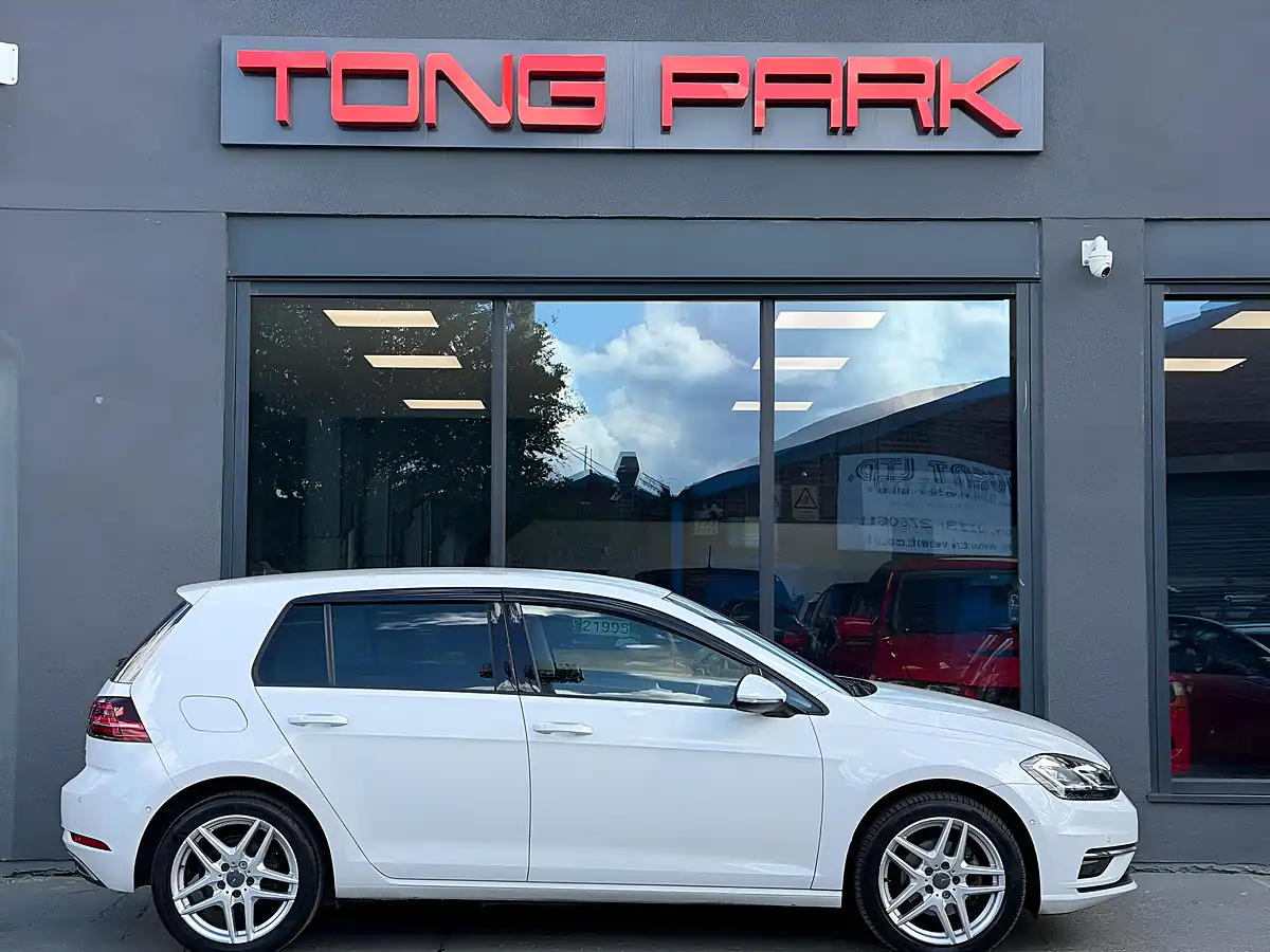 Used 2020 Volkswagen Golf Match Edition White - Interior and Exterior details 7