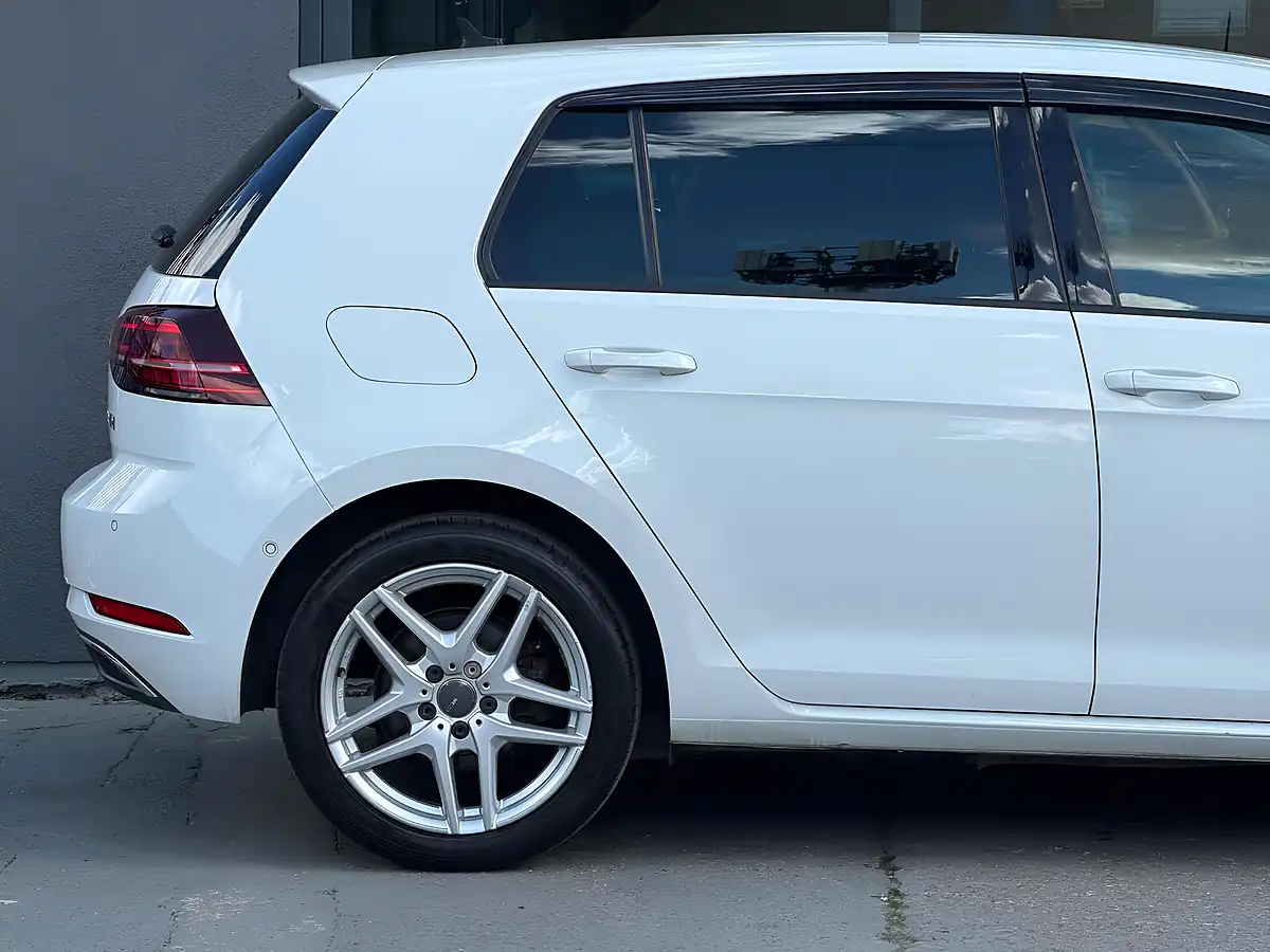 Used 2020 Volkswagen Golf Match Edition White - Interior and Exterior details 8