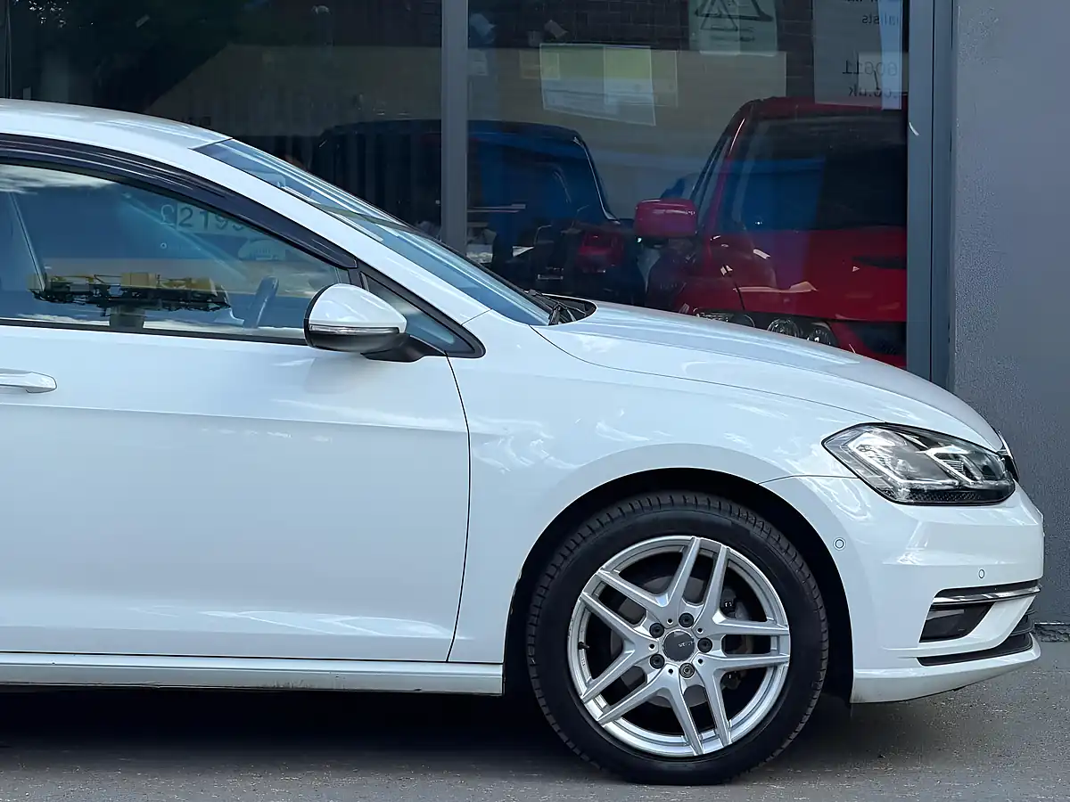 Used 2020 Volkswagen Golf Match Edition White - Interior and Exterior details 9