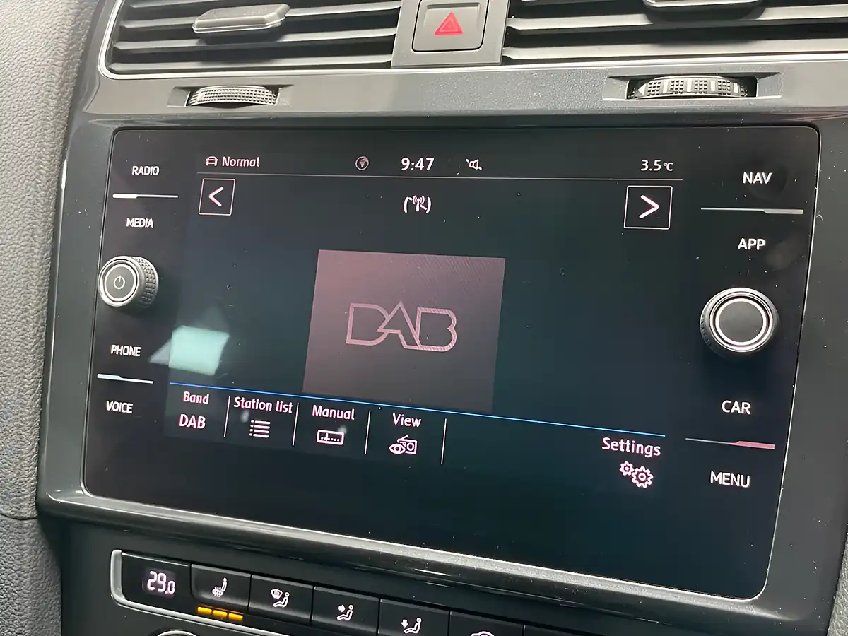 Used 2020 Volkswagen Golf Match Edition White - Interior and Exterior details 18