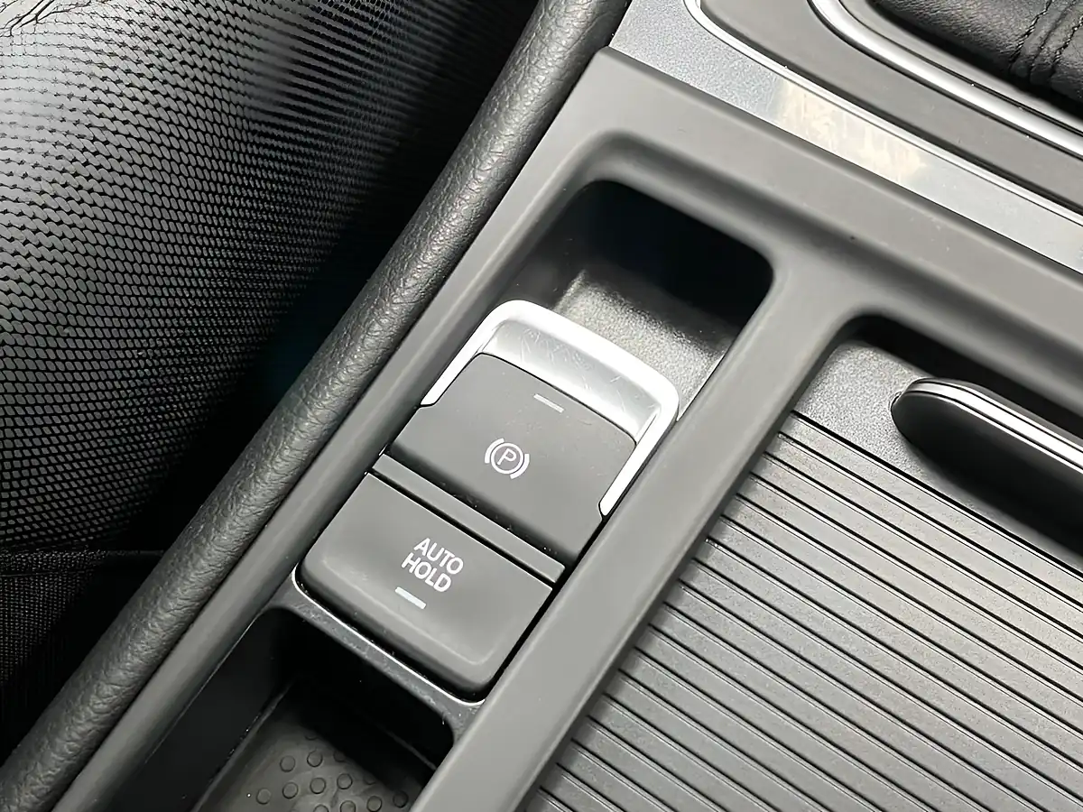 Used 2020 Volkswagen Golf Match Edition White - Interior and Exterior details 20