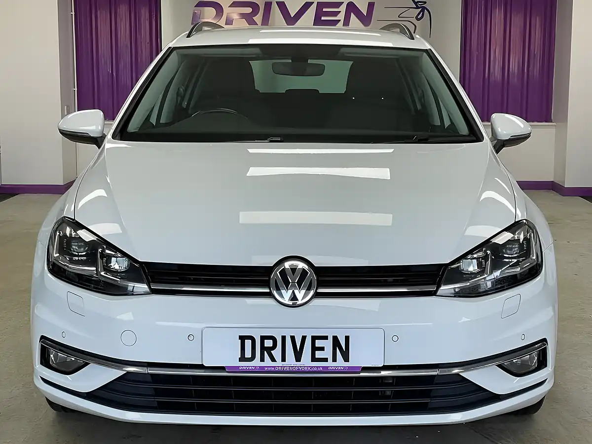 Used 2020 Volkswagen Golf Match Edition White - Interior and Exterior details 6