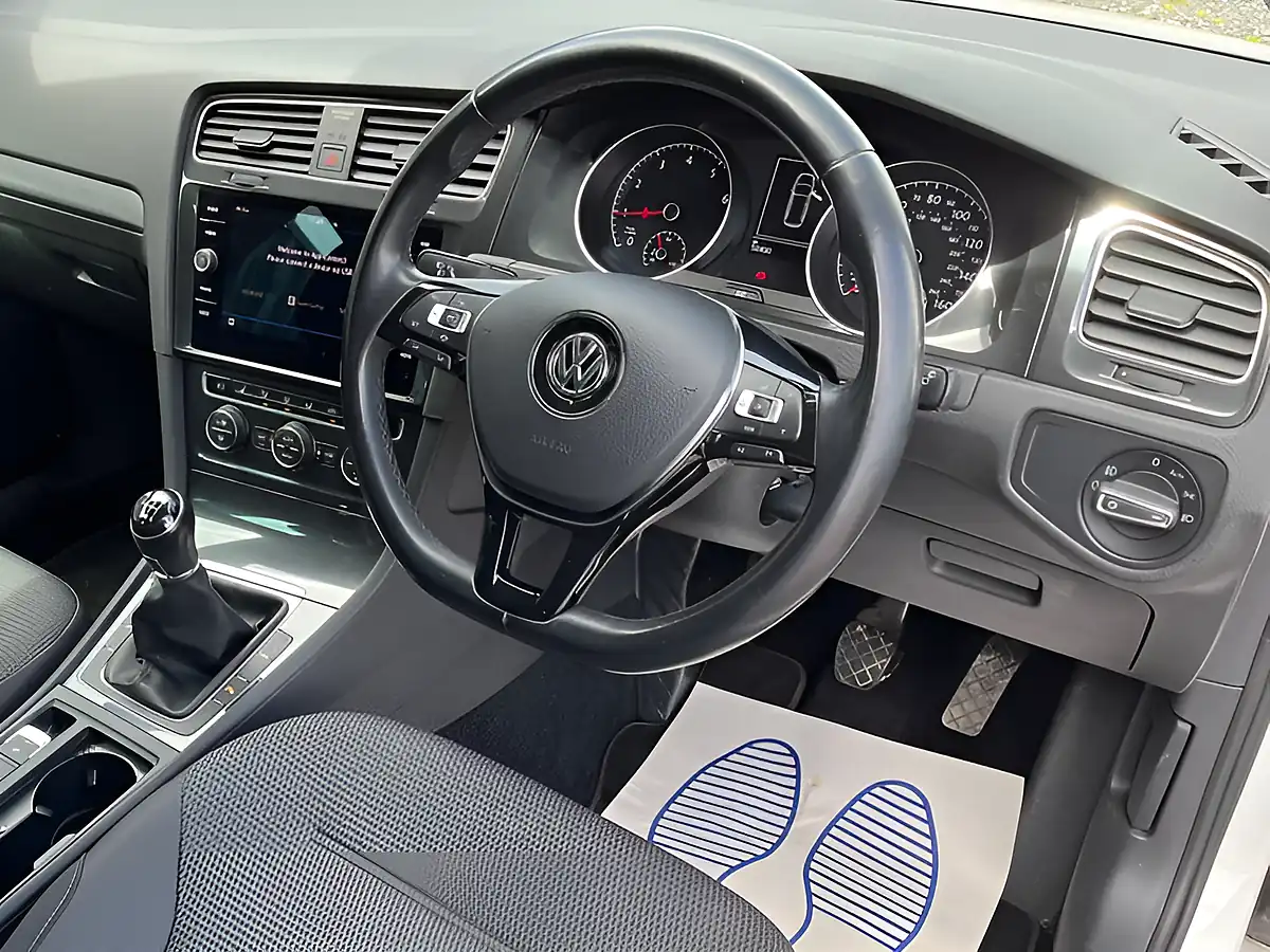 Used 2020 Volkswagen Golf Match Edition White - Interior and Exterior details 10