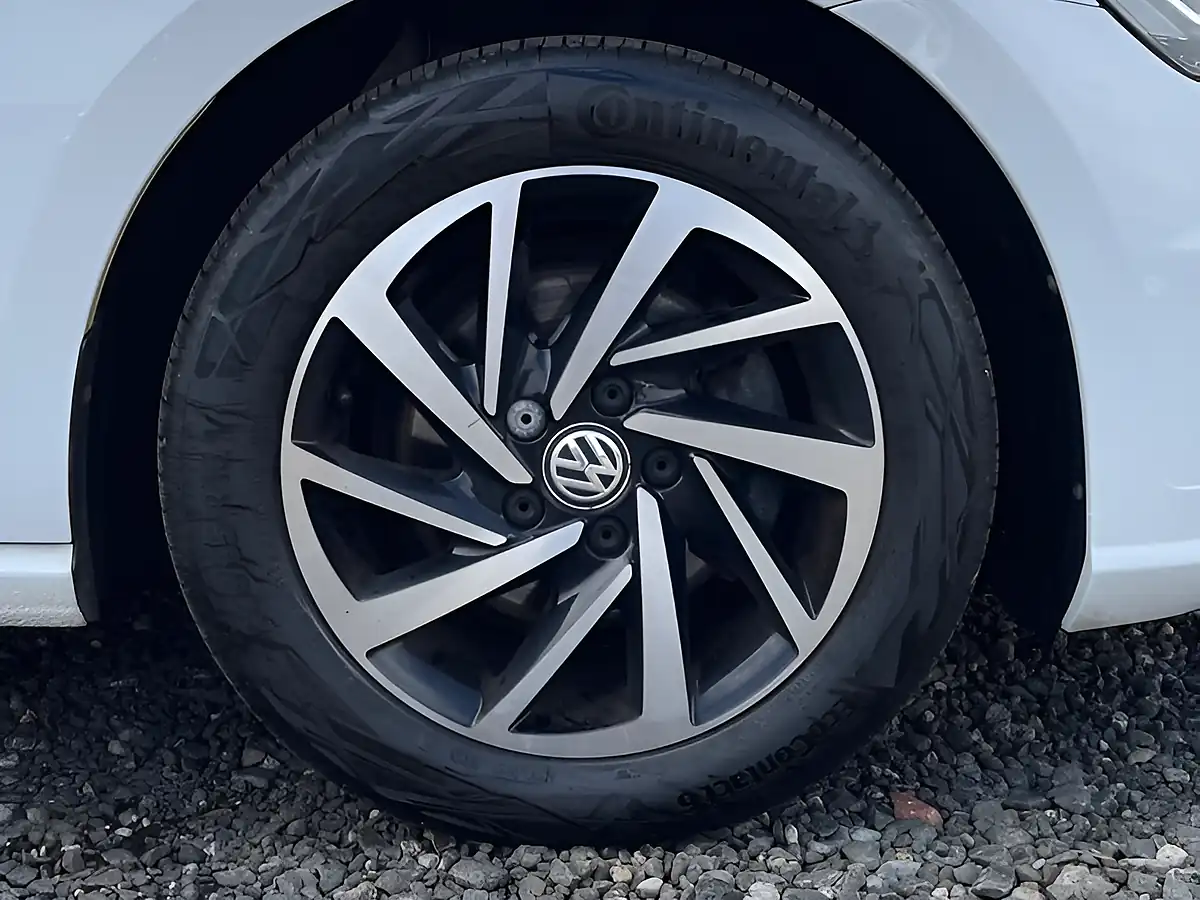 Used 2020 Volkswagen Golf Match Edition White - Interior and Exterior details 13