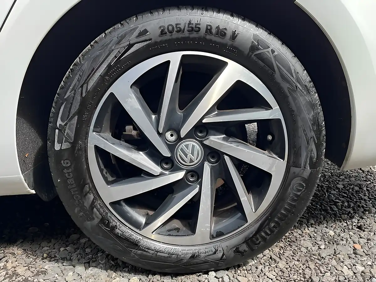 Used 2020 Volkswagen Golf Match Edition White - Interior and Exterior details 15