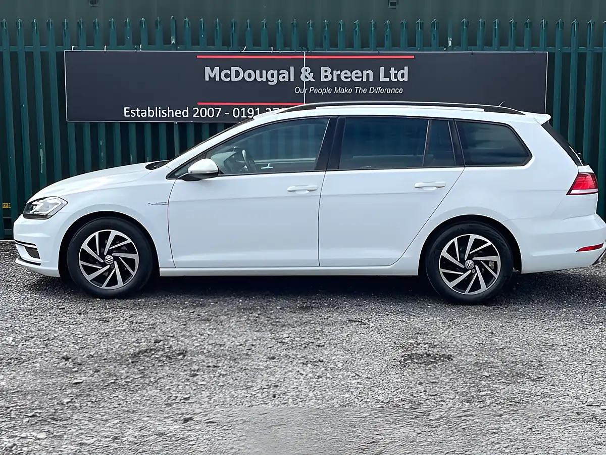 Used 2020 Volkswagen Golf Match Edition White - Interior and Exterior details 3