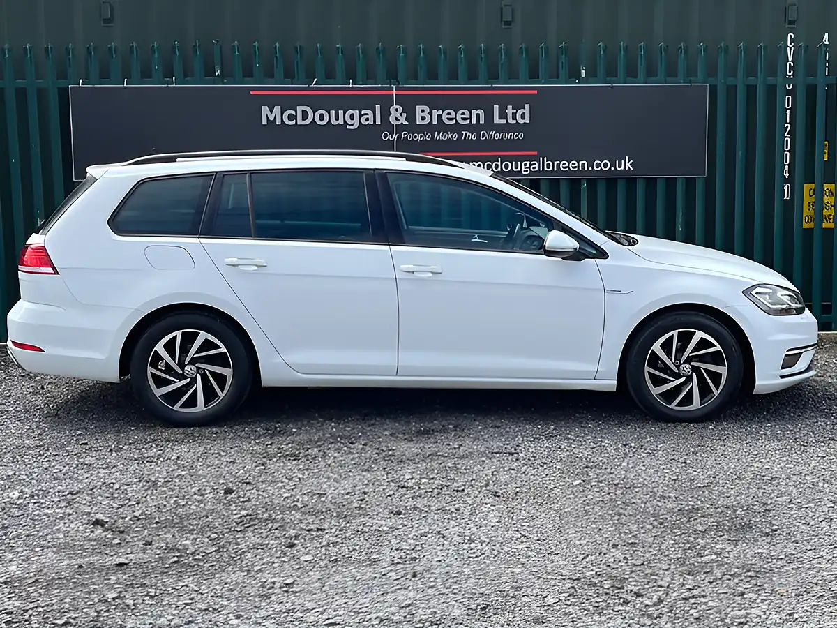 Used 2020 Volkswagen Golf Match Edition White - Interior and Exterior details 7