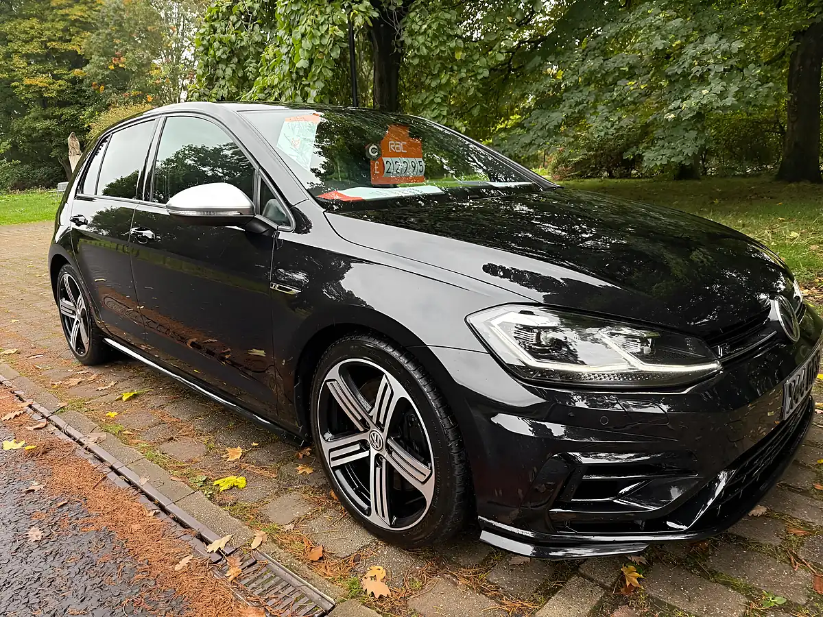 Used 2020 Volkswagen Golf R Black - Interior and Exterior details 11