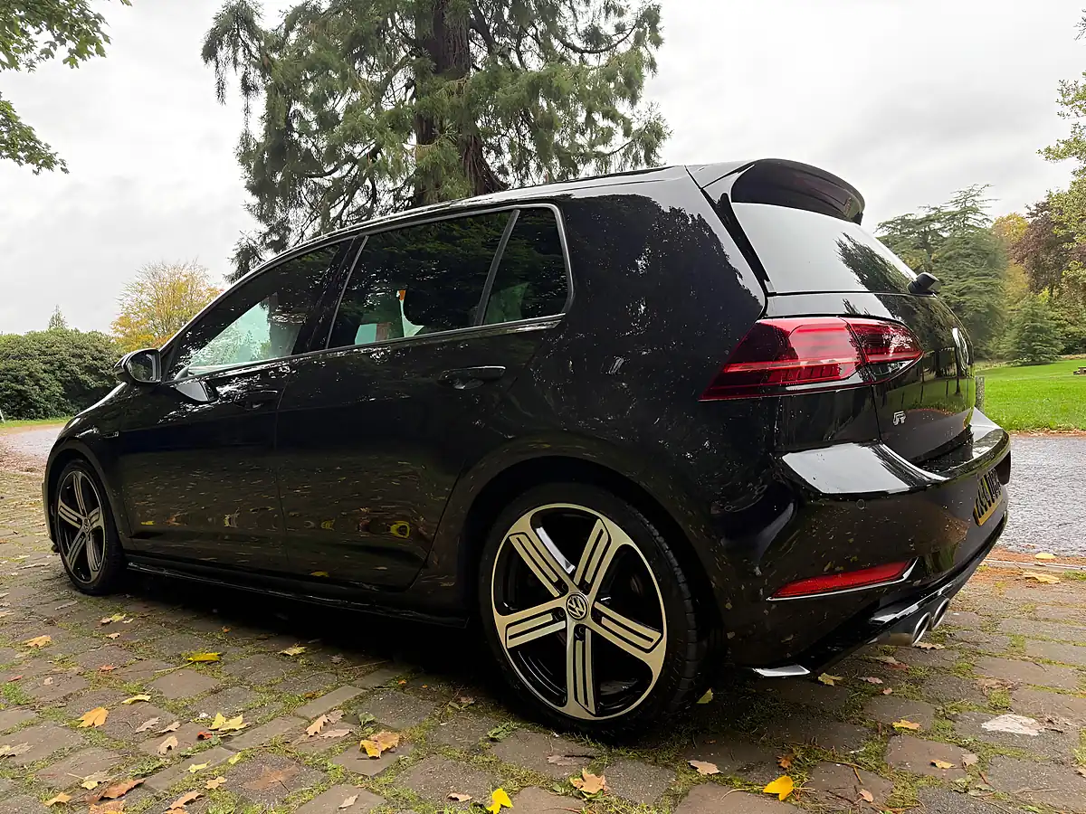 Used 2020 Volkswagen Golf R Black - Interior and Exterior details 6