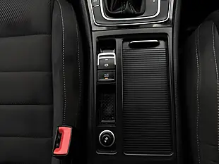 Used 2020 Volkswagen Golf R Blue - Interior and Exterior details 19