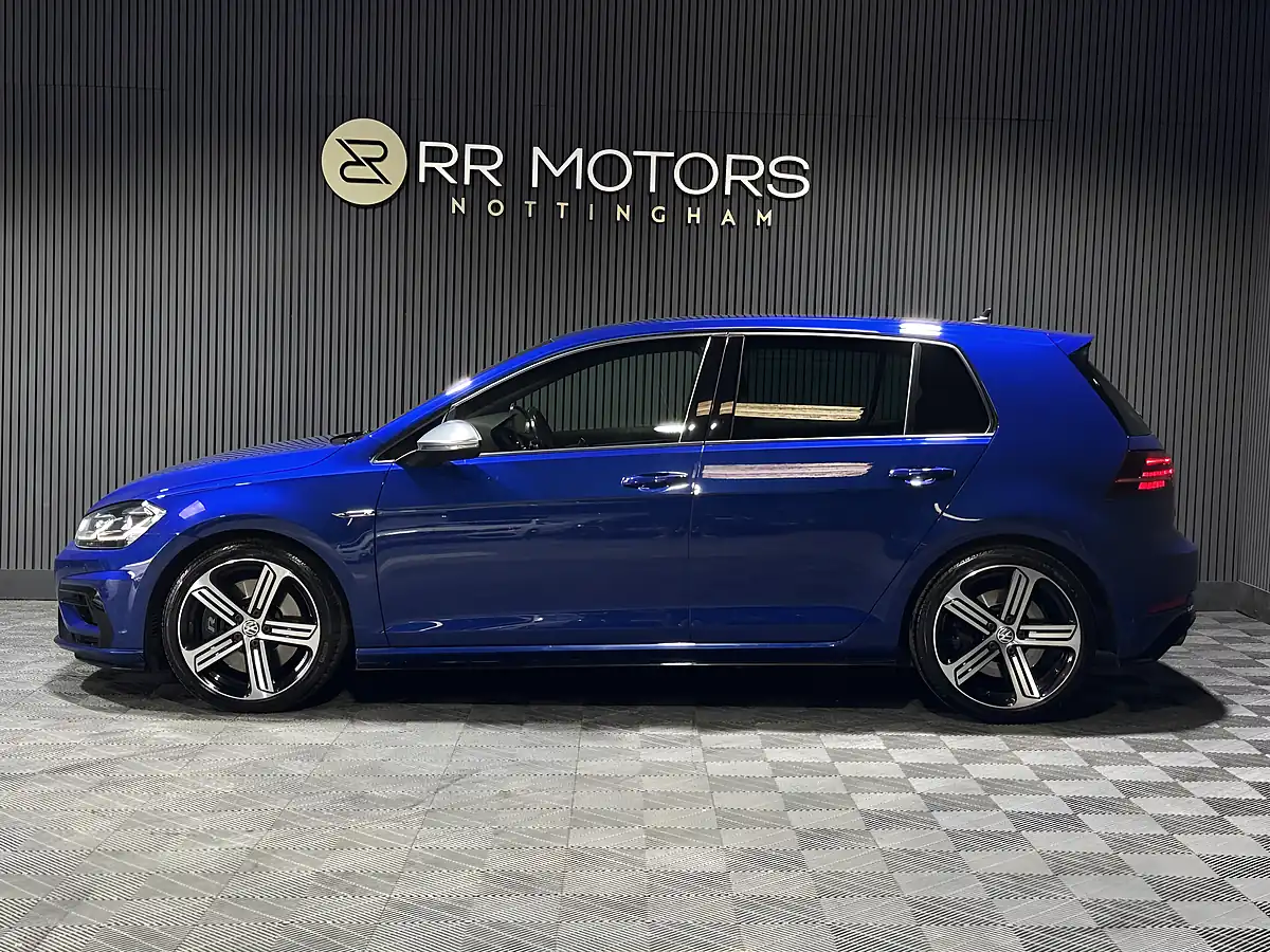 Used 2020 Volkswagen Golf R Blue - Interior and Exterior details 2