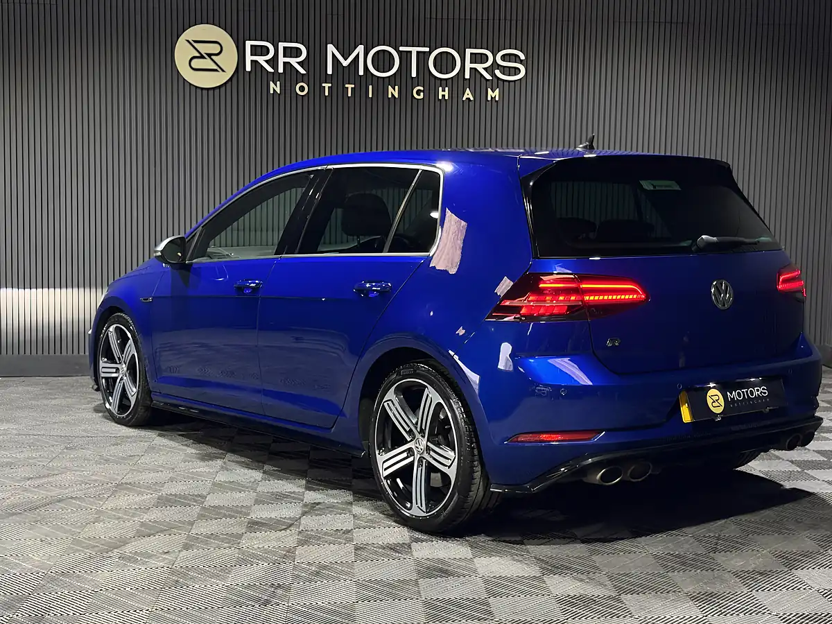 Used 2020 Volkswagen Golf R Blue - Interior and Exterior details 3