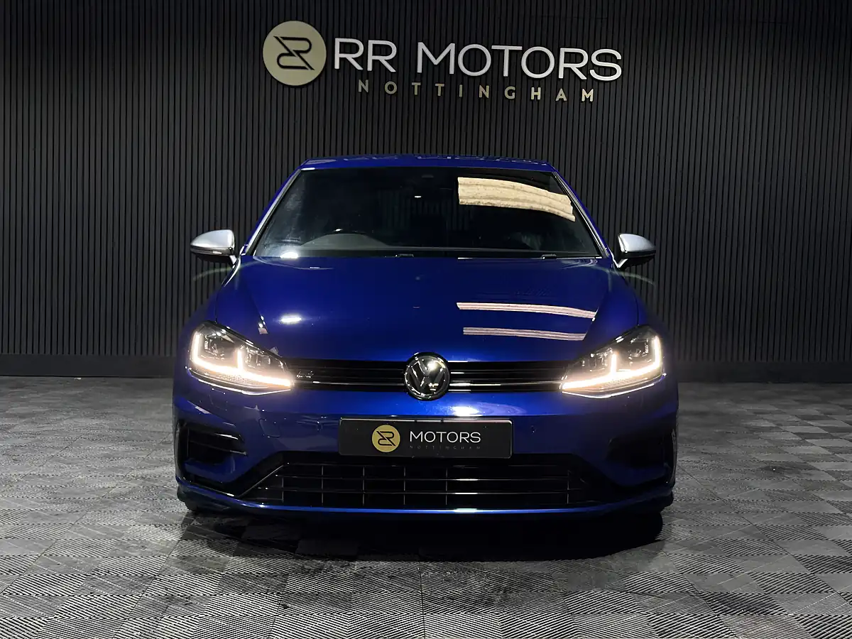 Used 2020 Volkswagen Golf R Blue - Interior and Exterior details 8