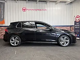 Used 2020 Volkswagen Golf R-Line Black - Interior and Exterior details 10