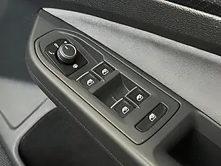 Used 2020 Volkswagen Golf R-Line Black - Interior and Exterior details 20