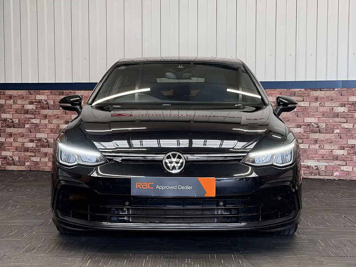 Used 2020 Volkswagen Golf R-Line Black - Interior and Exterior details 3