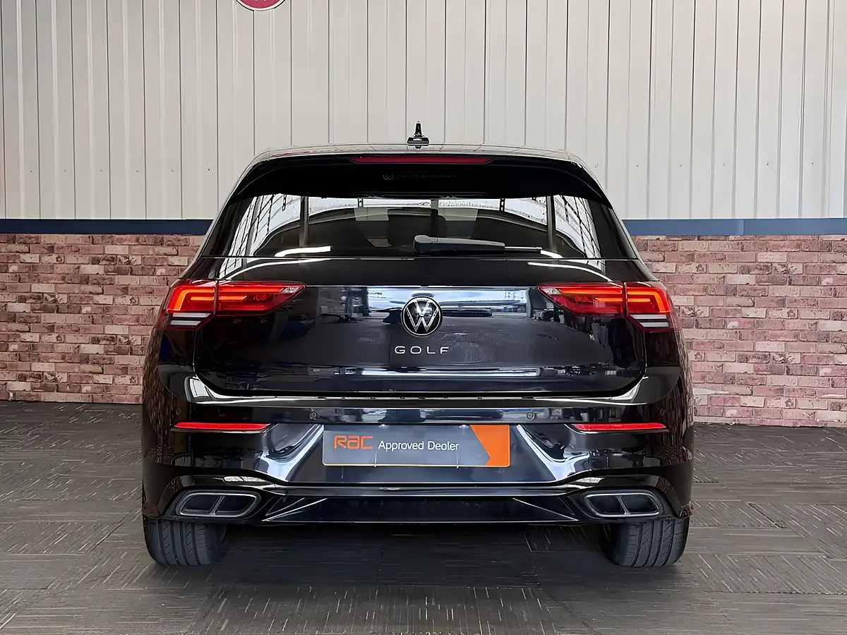 Used 2020 Volkswagen Golf R-Line Black - Interior and Exterior details 4