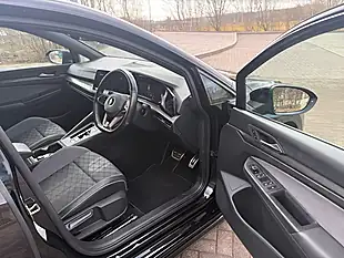 Used 2020 Volkswagen Golf R-Line Black - Interior and Exterior details 15