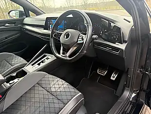 Used 2020 Volkswagen Golf R-Line Black - Interior and Exterior details 17
