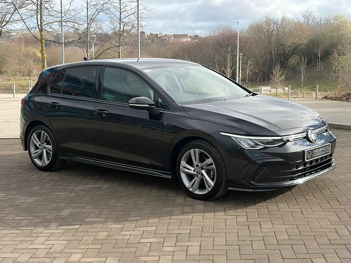 Used 2020 Volkswagen Golf R-Line Black - Interior and Exterior details 2