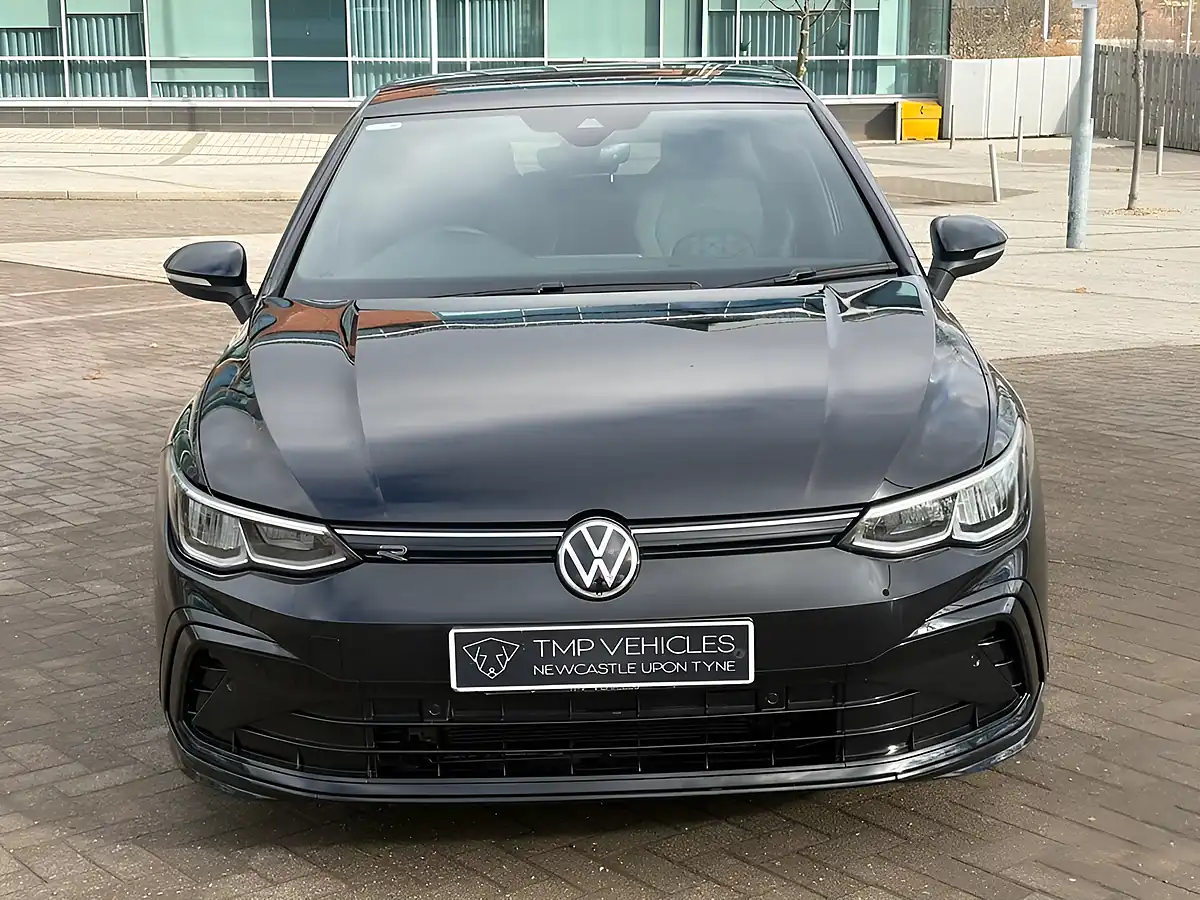 Used 2020 Volkswagen Golf R-Line Black - Interior and Exterior details 9