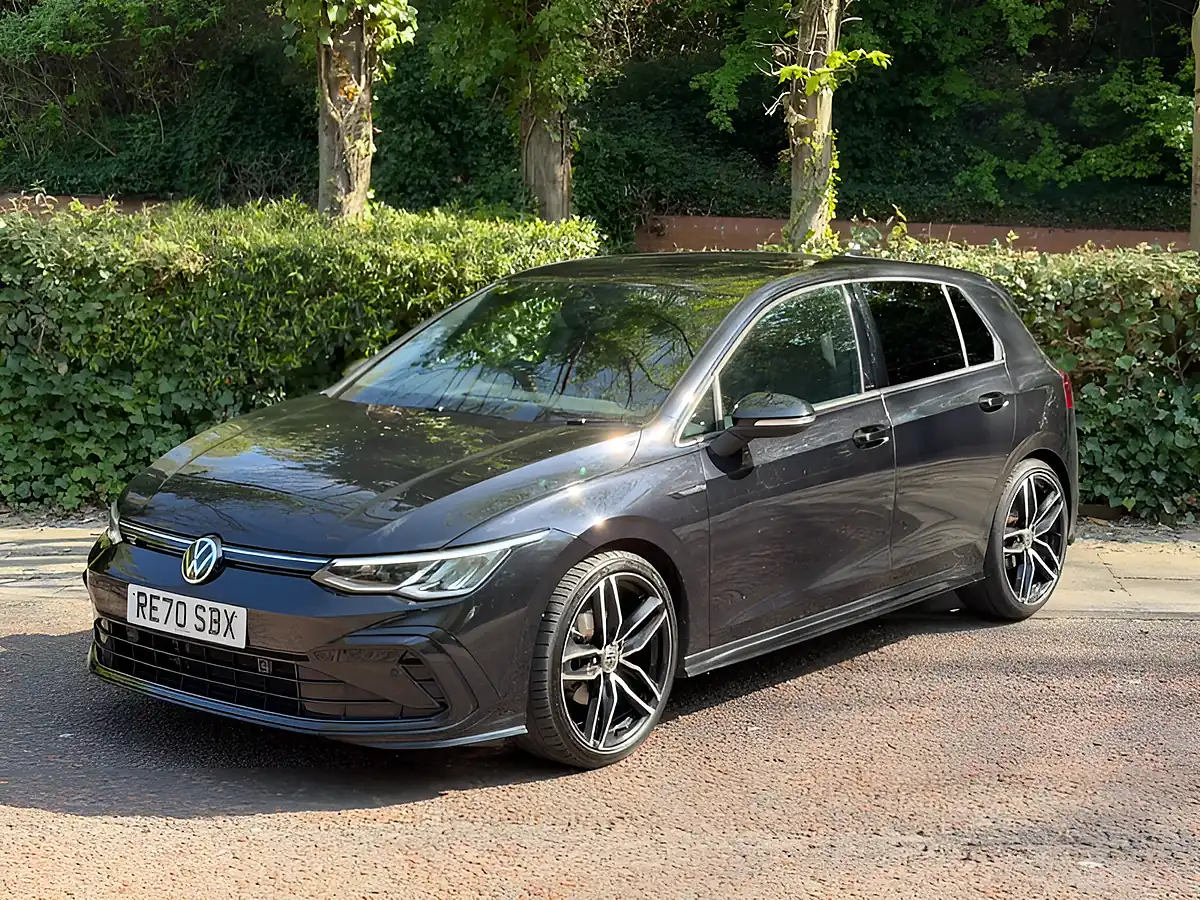Used 2020 Volkswagen Golf R-Line Black - Interior and Exterior details 11