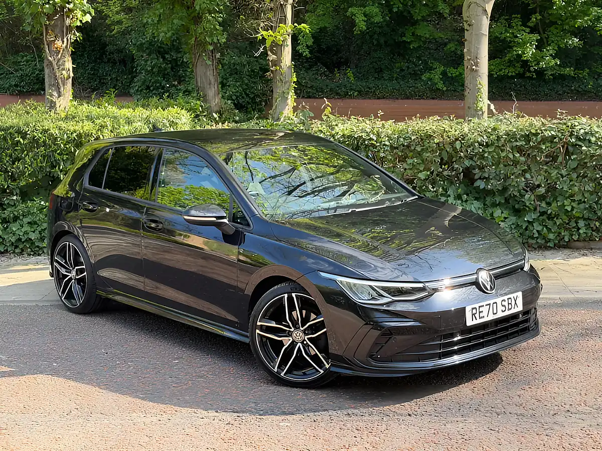 Used 2020 Volkswagen Golf R-Line Black - Interior and Exterior details 4