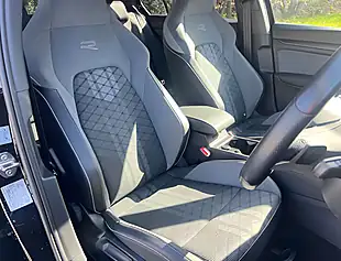 Used 2020 Volkswagen Golf R-Line Deep Black - Interior and Exterior details 14