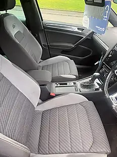 Used 2020 Volkswagen Golf R-Line Edition Blue - Interior and Exterior details 11