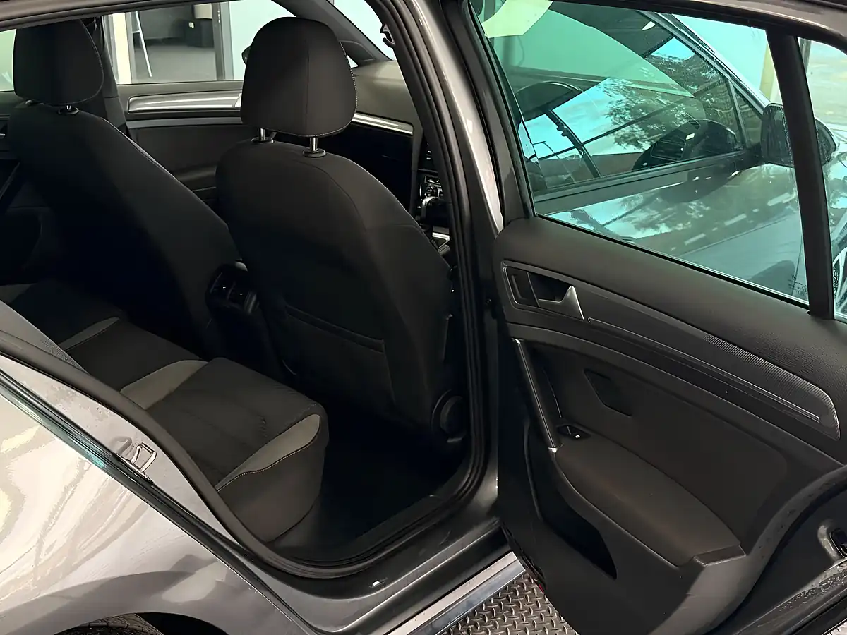 Used 2020 Volkswagen Golf R-Line Edition Grey - Interior and Exterior details 14