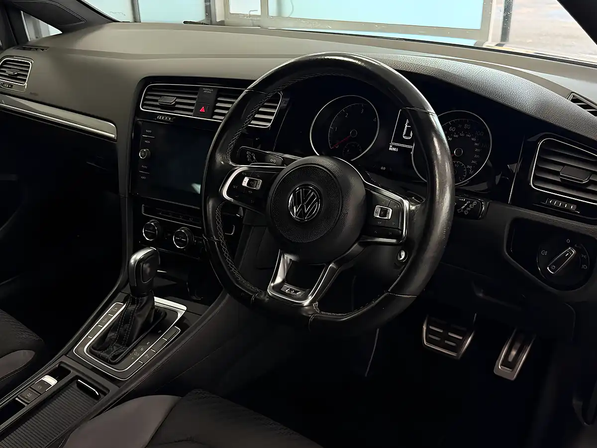 Used 2020 Volkswagen Golf R-Line Edition Grey - Interior and Exterior details 18