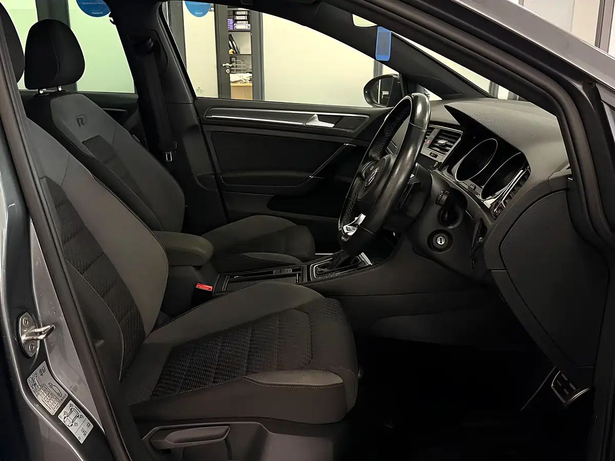 Used 2020 Volkswagen Golf R-Line Edition Grey - Interior and Exterior details 20
