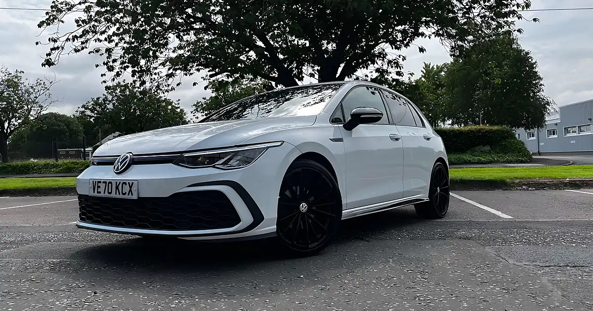 Used 2020 Volkswagen Golf R-Line White - Front View