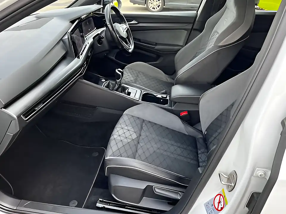 Used 2020 Volkswagen Golf R-Line White - Interior and Exterior details 11
